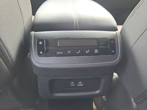 Used 2024 Nissan Pathfinder SV AWD/4WD image 30