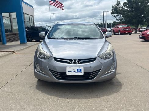 Used 2015 Hyundai Elantra Limited FWD image 2