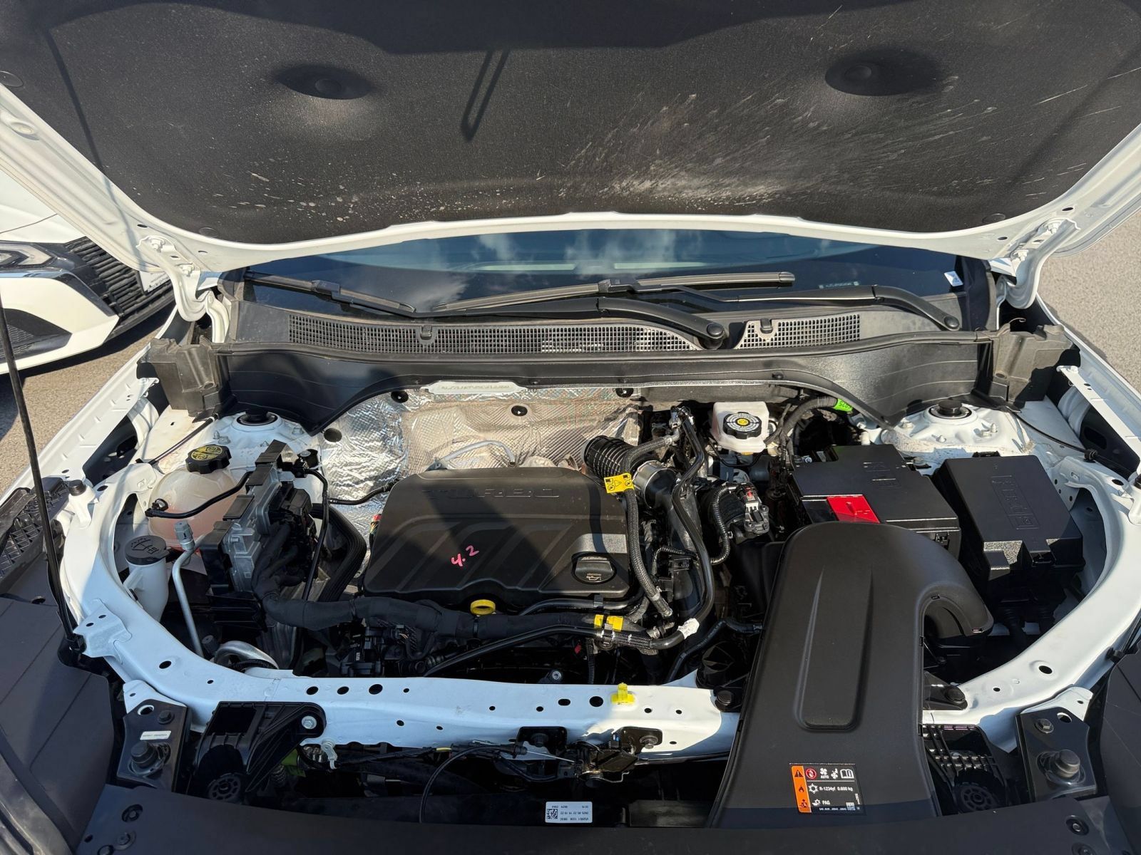 Used 2025 Chevrolet Trax LT FWD image 30