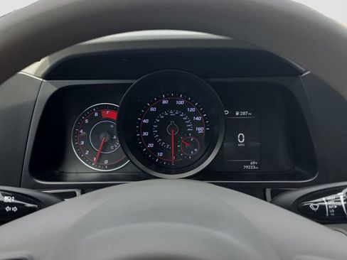 Used 2023 Hyundai Elantra SEL FWD image 10