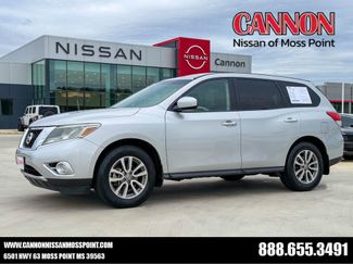 Used 2014 Nissan Pathfinder S video 1