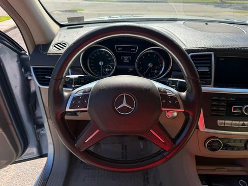 Used 2015 Mercedes-Benz GL 450 4MATIC image 10