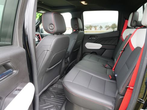 Used 2024 GMC Canyon AT4X image 13