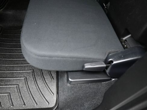 Used 2021 Toyota Tacoma SR5 image 41