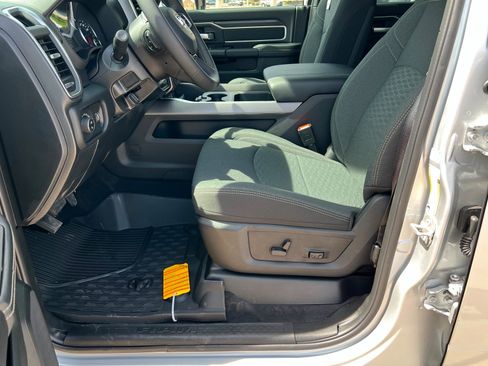 New 2026 RAM 2500 Big Horn AWD/4WD image 17
