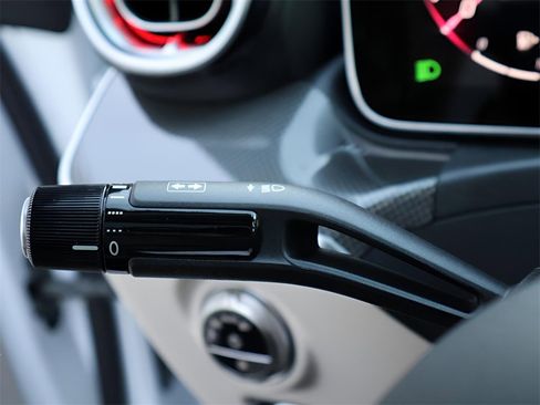 New 2026 Mercedes-Benz CLE 53 AMG 4MATIC Coupe image 38