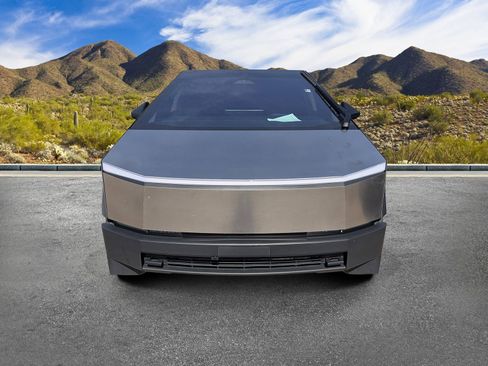Used 2024 Tesla Cybertruck AWD Crew Cab image 6