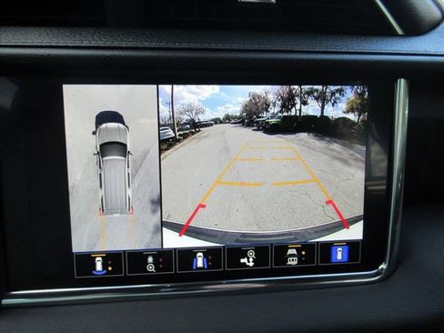 Used 2024 GMC Yukon Denali image 33