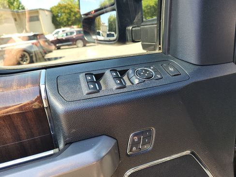 Used 2017 Ford F250 Platinum w/ Platinum Ultimate Package AWD/4WD image 15