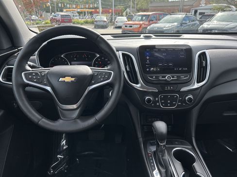 Used 2022 Chevrolet Equinox LT image 19