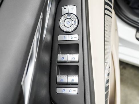 Used 2023 Genesis G80 2.5T w/ Advanced Package image 38