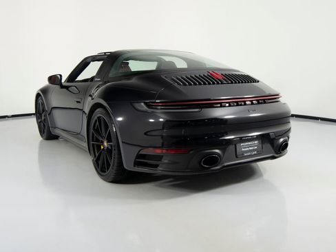 Certified 2021 Porsche 911 Targa 4S image 3