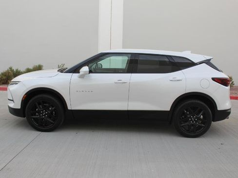 Used 2023 Chevrolet Blazer LT w/ Driver Confidence Package image 9