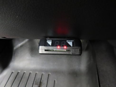 Used 2018 RAM 1500 Express w/ Express Value Package image 40