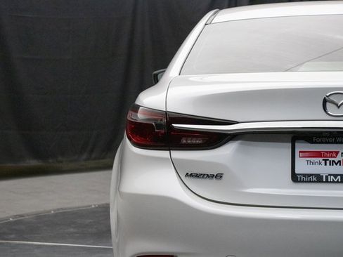 Used 2018 MAZDA MAZDA6 Touring image 12