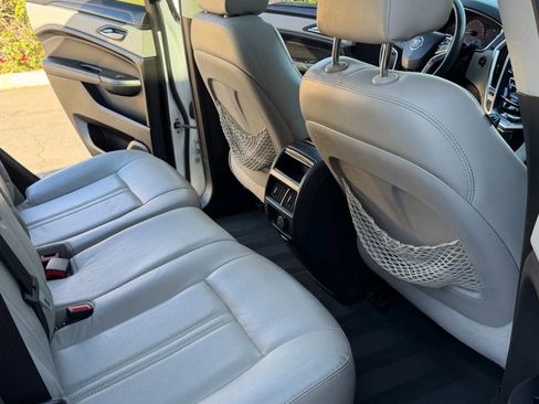 Used 2015 Cadillac SRX Luxury w/ Driver Awareness Package image 11