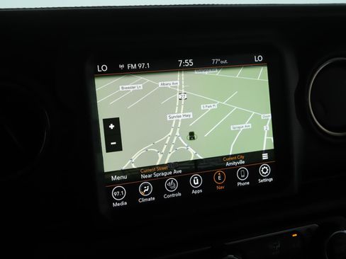 Used 2021 Jeep Wrangler Unlimited Sahara AWD/4WD image 12