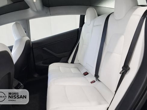 Used 2022 Tesla Model 3 RWD image 13