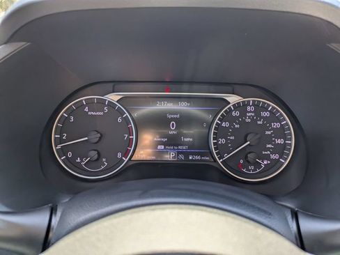 Certified 2025 Nissan Sentra SR w/ Trunk Package FWD image 3