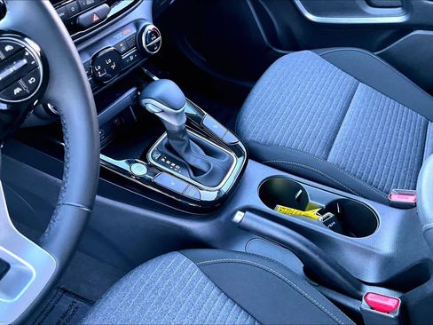 Certified 2023 Kia Soul EX image 16