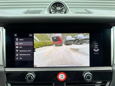Certified 2025 Porsche Macan GTS AWD/4WD image 39