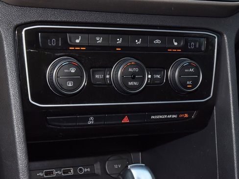 Used 2021 Volkswagen Atlas SEL AWD/4WD image 30