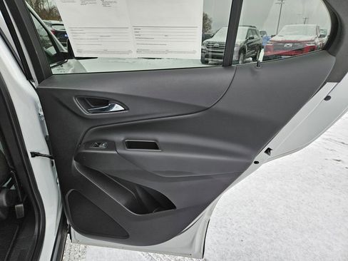 Used 2021 Chevrolet Equinox LT image 30