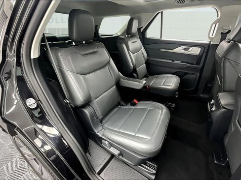 New 2025 Ford Explorer Active w/ Active Comfort Package image 10