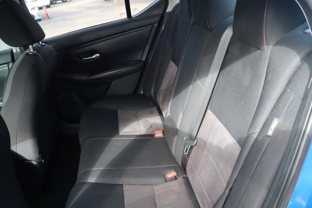 Used 2022 Nissan Sentra SR w/ Electronics Package FWD image 19