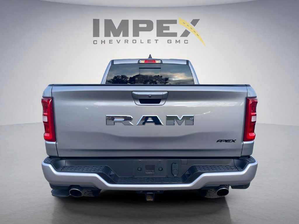 Used 2025 RAM 1500 Big Horn AWD/4WD image 4