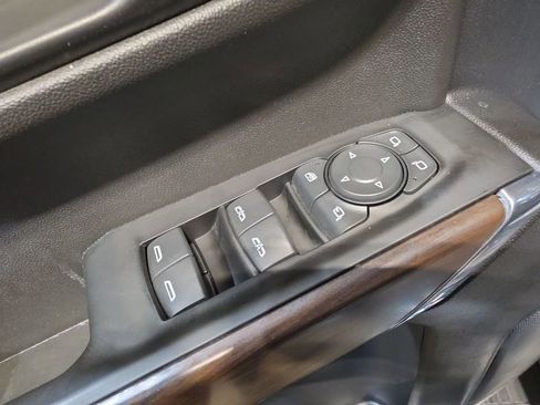 Used 2021 GMC Sierra 1500 SLT w/ SLT Premium Package AWD/4WD image 15