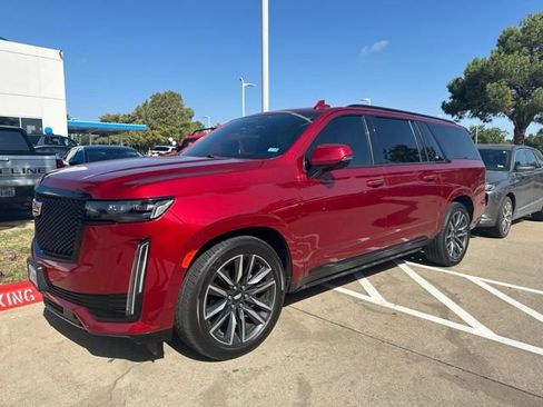Used 2021 Cadillac Escalade ESV Sport w/ Driver Assist Tech Package RWD image 2