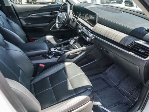 Certified 2024 Kia Telluride EX FWD image 15