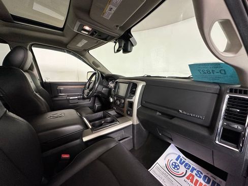 Used 2015 RAM 1500 Laramie image 26