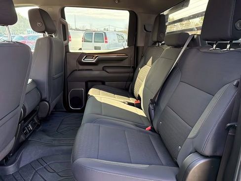 Used 2023 Chevrolet Silverado 1500 LT image 21