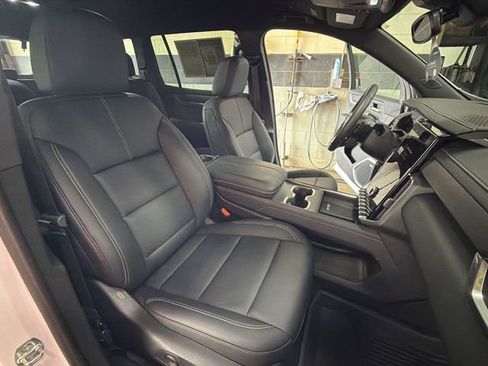 Used 2024 GMC Acadia Elevation w/ LPO, Floor Liner Package AWD/4WD image 26