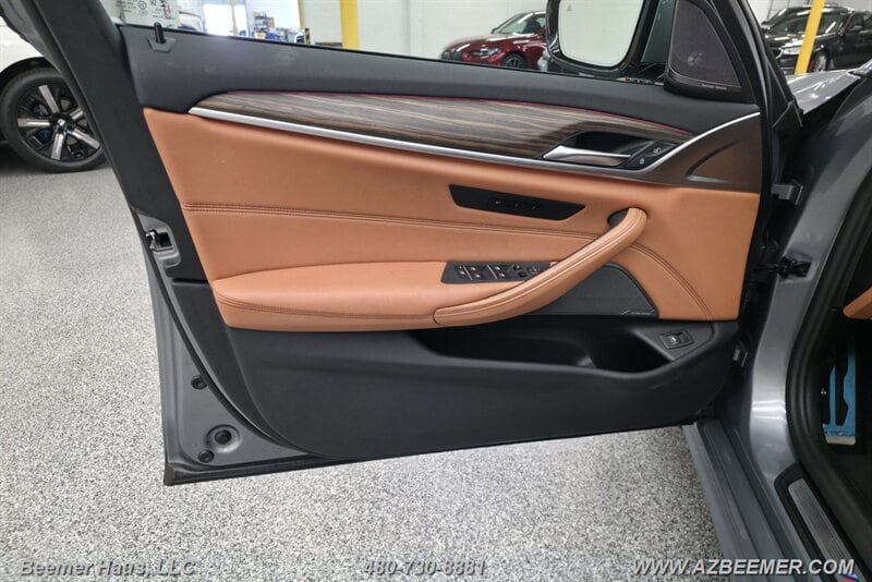 Used 2023 BMW 530i w/ M Sport Package RWD image 15