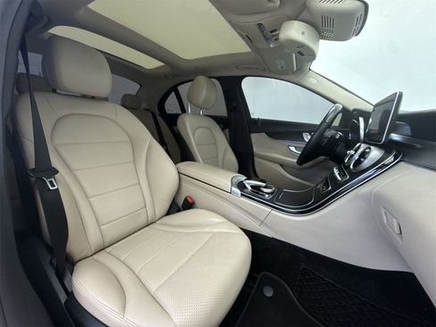 Used 2017 Mercedes-Benz C 300 Sedan w/ Premium 3 Package image 13