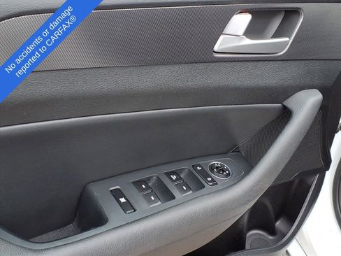 Used 2017 Hyundai Sonata Sport w/ Value Edition Package 02 image 17