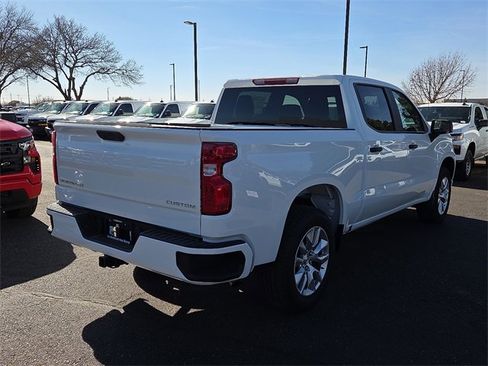 New 2026 Chevrolet Silverado 1500 Custom image 4
