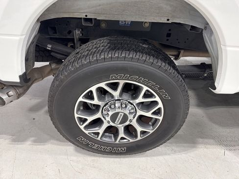 Used 2021 Ford F250 Lariat w/ FX4 Off-Road Package image 9