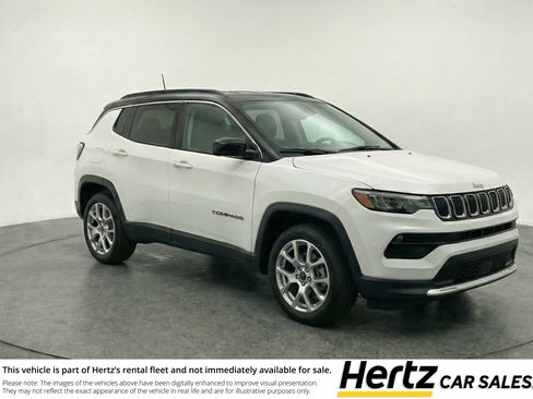 Used 2025 Jeep Compass Limited image 1