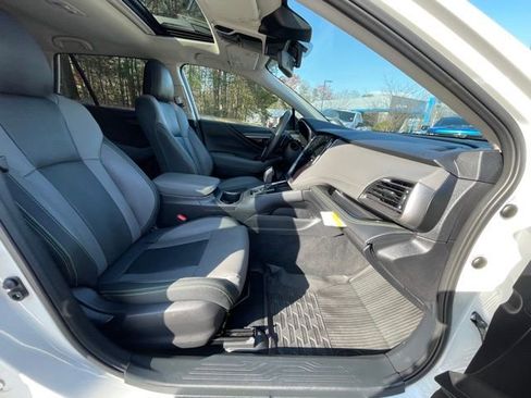 Certified 2025 Subaru Outback Onyx Edition image 24