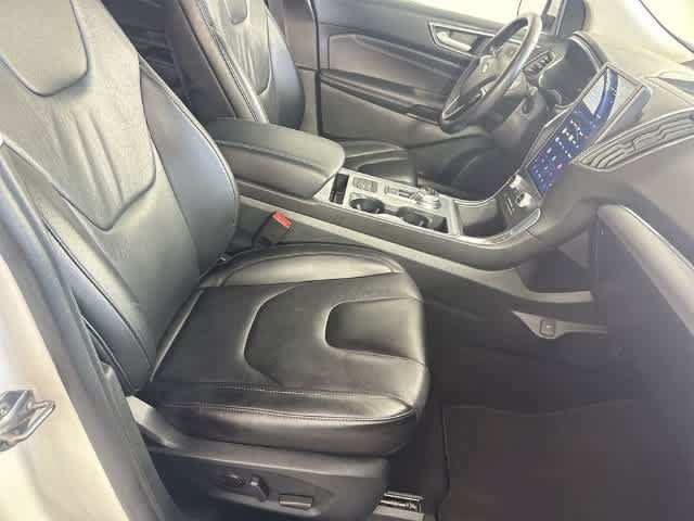Used 2021 Ford Edge Titanium AWD/4WD image 15