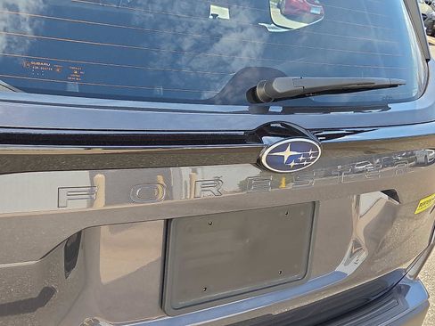 Certified 2025 Subaru Forester image 27