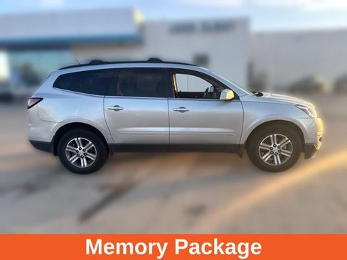Used 2017 Chevrolet Traverse LT AWD/4WD image 5