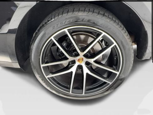 Used 2023 Porsche Macan Turbo AWD/4WD image 12