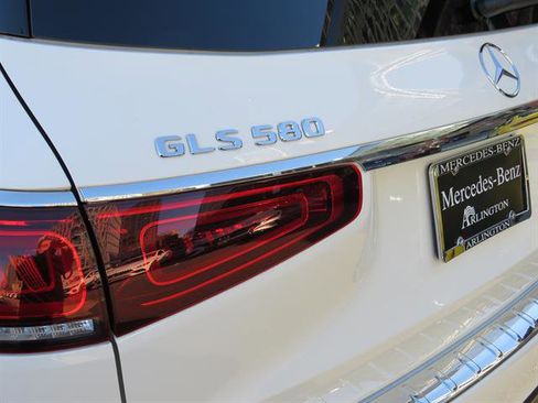Certified 2023 Mercedes-Benz GLS 580 4MATIC image 29