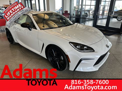 New 2026 Toyota GR86 Premium image 1