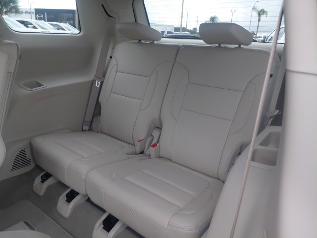 Used 2023 GMC Acadia Denali w/ Denali Ultimate Package FWD image 14
